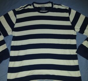 Old Navy Black and White Striped Long Sleeve Tee